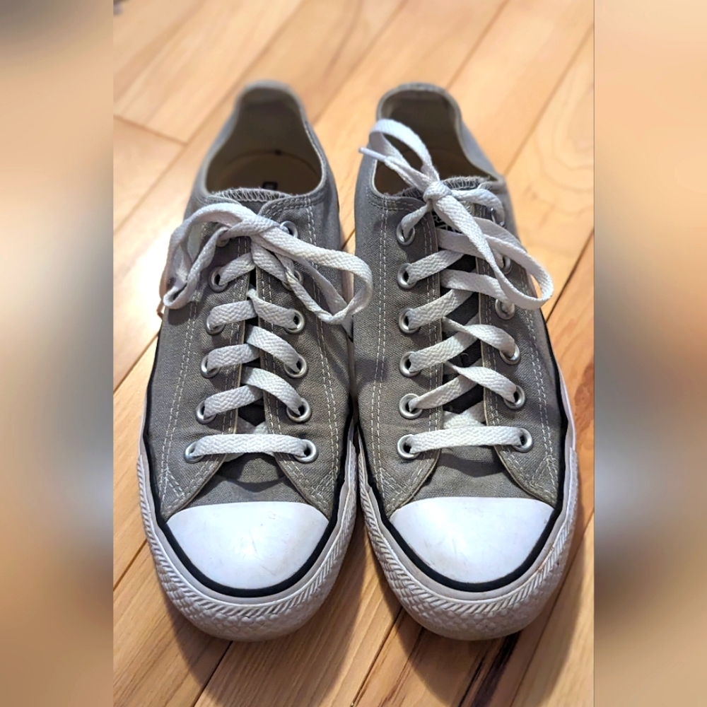 Gray Converse size W8.5